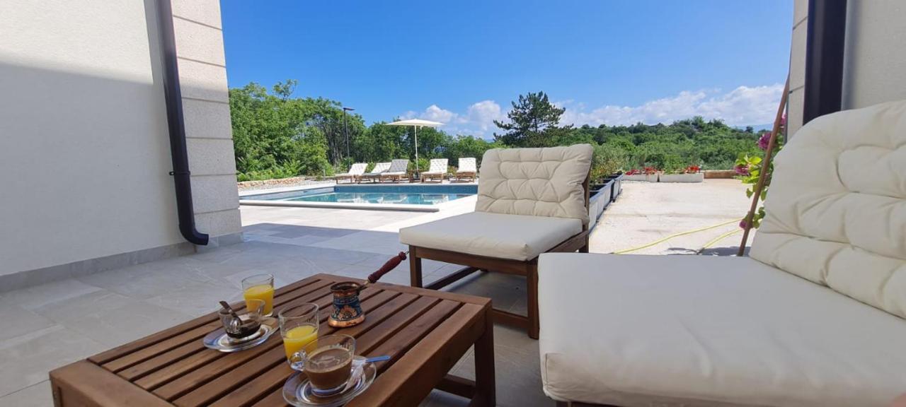 Apartmani Mariosa Vrbnik Zewnętrze zdjęcie