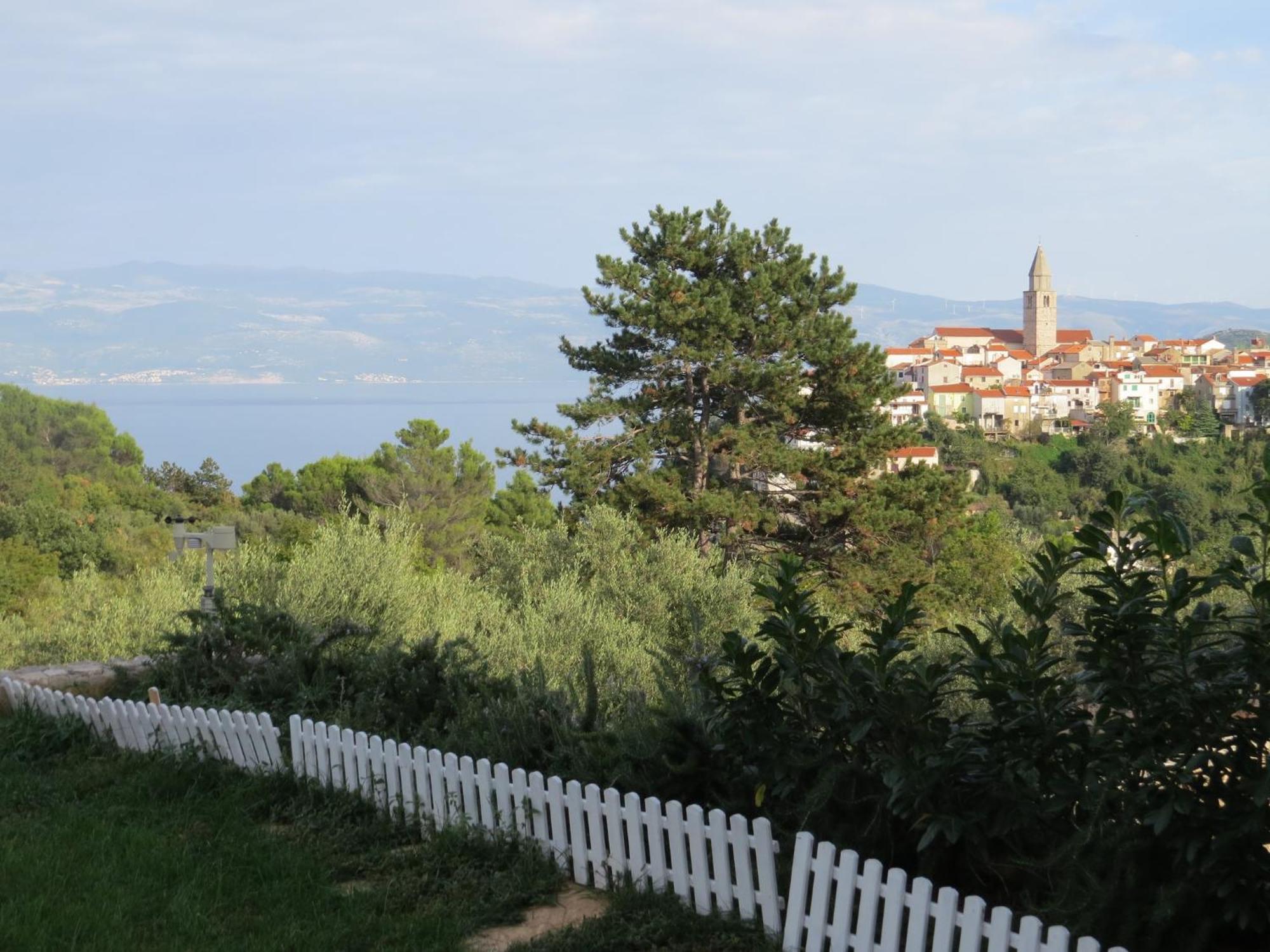 Apartmani Mariosa Vrbnik Zewnętrze zdjęcie